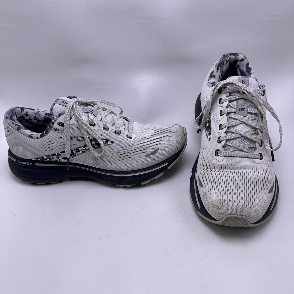 Brooks Ghost 15 Women's US 7 Running Shoes White Gray‎ Camo Sneakers